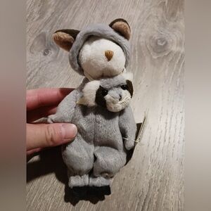 Wee bear village animals